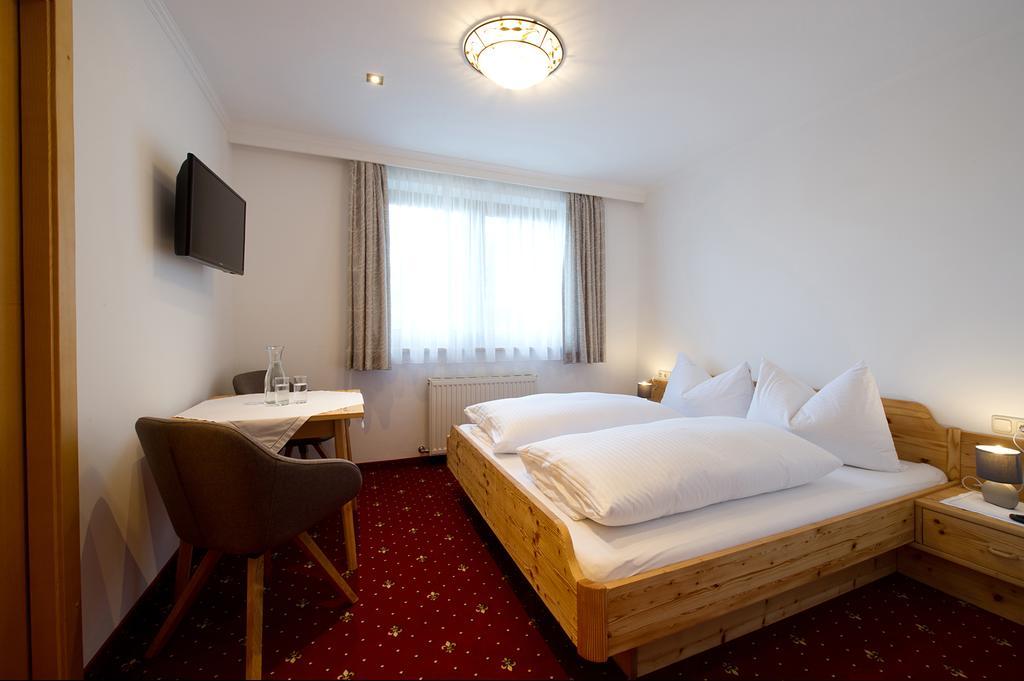 Pension Edelweiss Sankt Johann im Pongau Εξωτερικό φωτογραφία